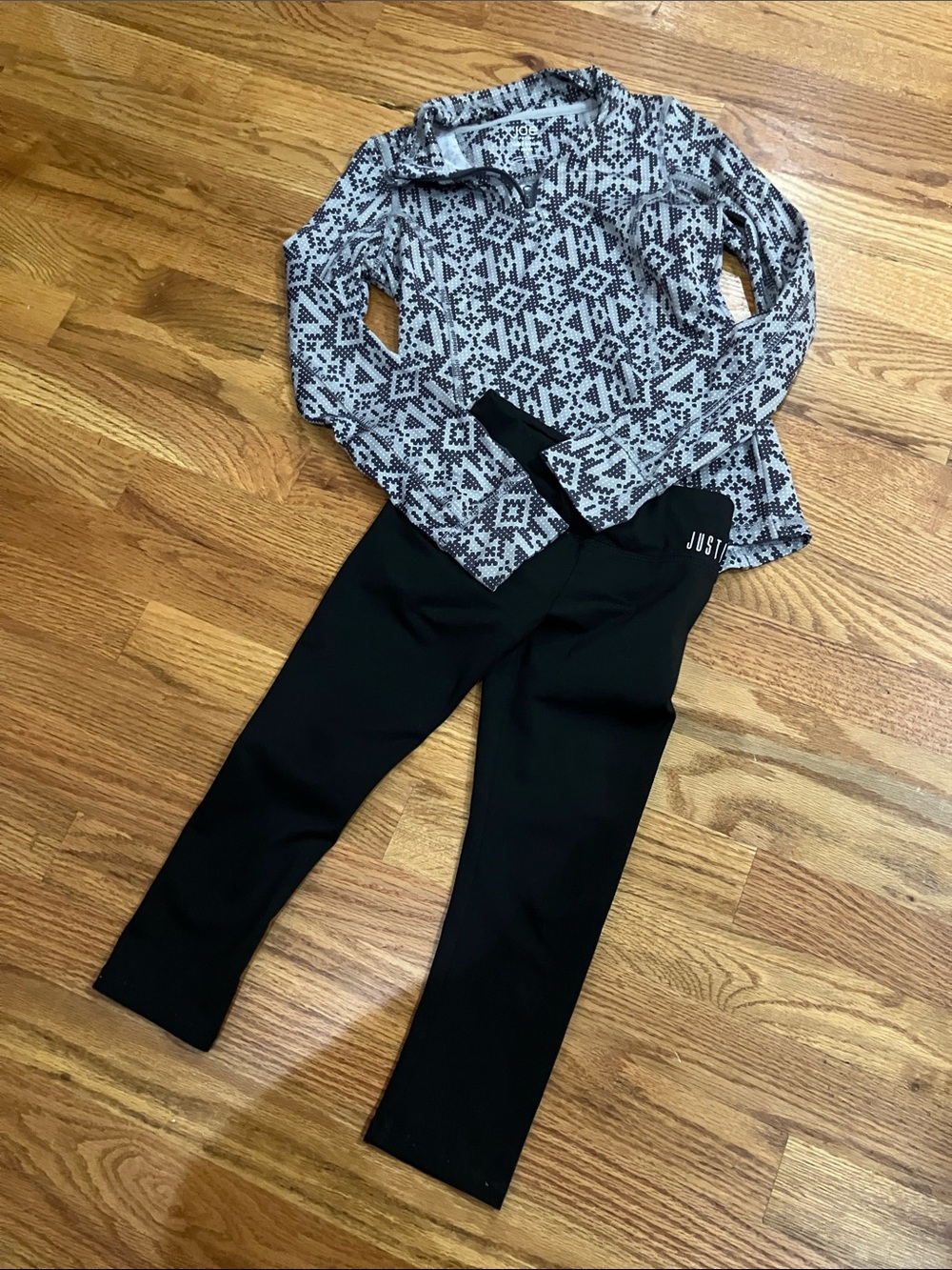Joe Fresh Black & White Long Sleeve Qtr Zip Sz 8 and Justice Black Legging Sz 7